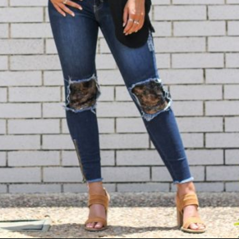 L & B Plus Size Camo Sequin Skinny Jeans Last One! - Picture 5 of 7